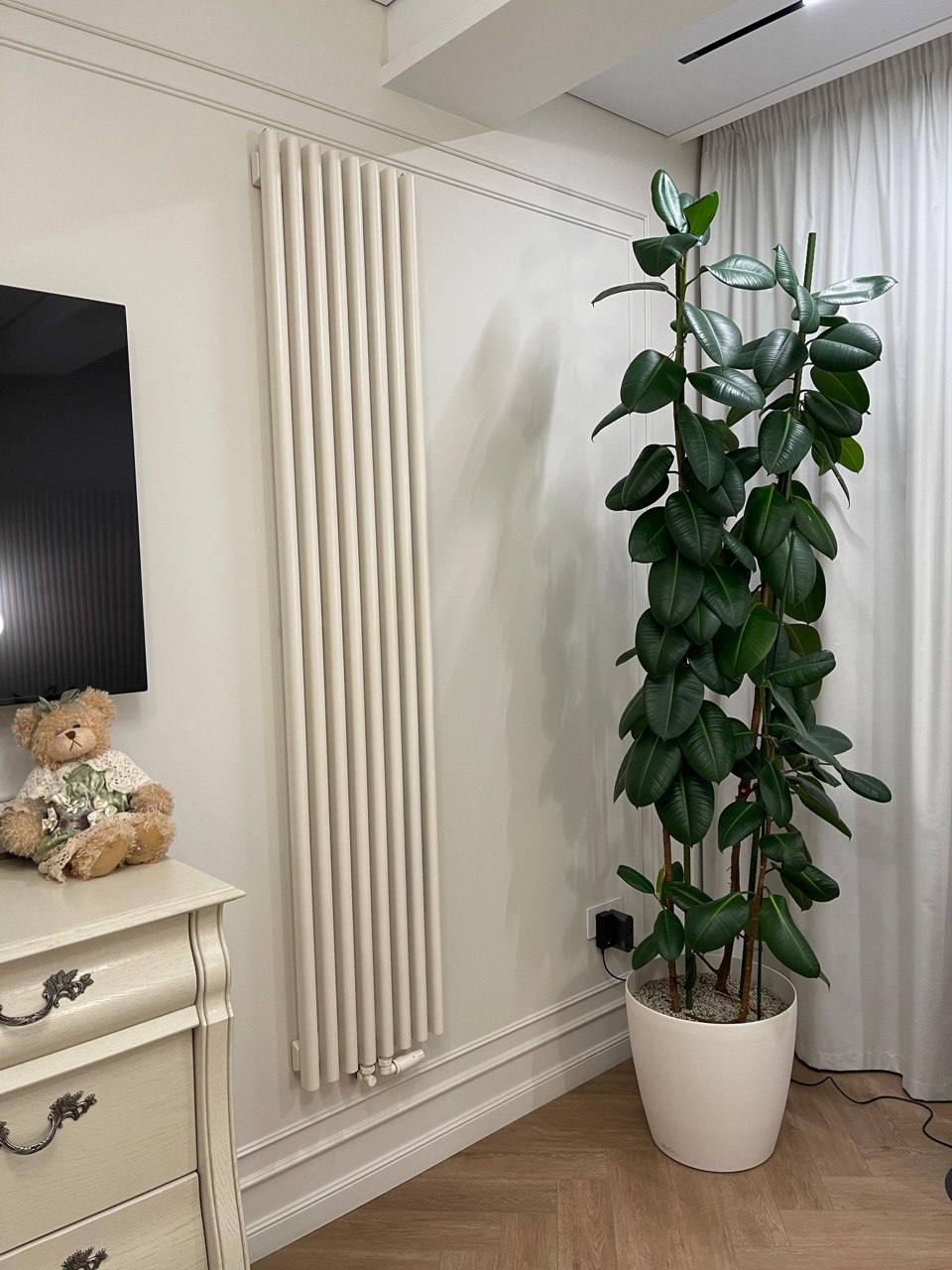 Bareng Monte V 1750 в интерьере, Гостиная 18 м², Слоновая кость