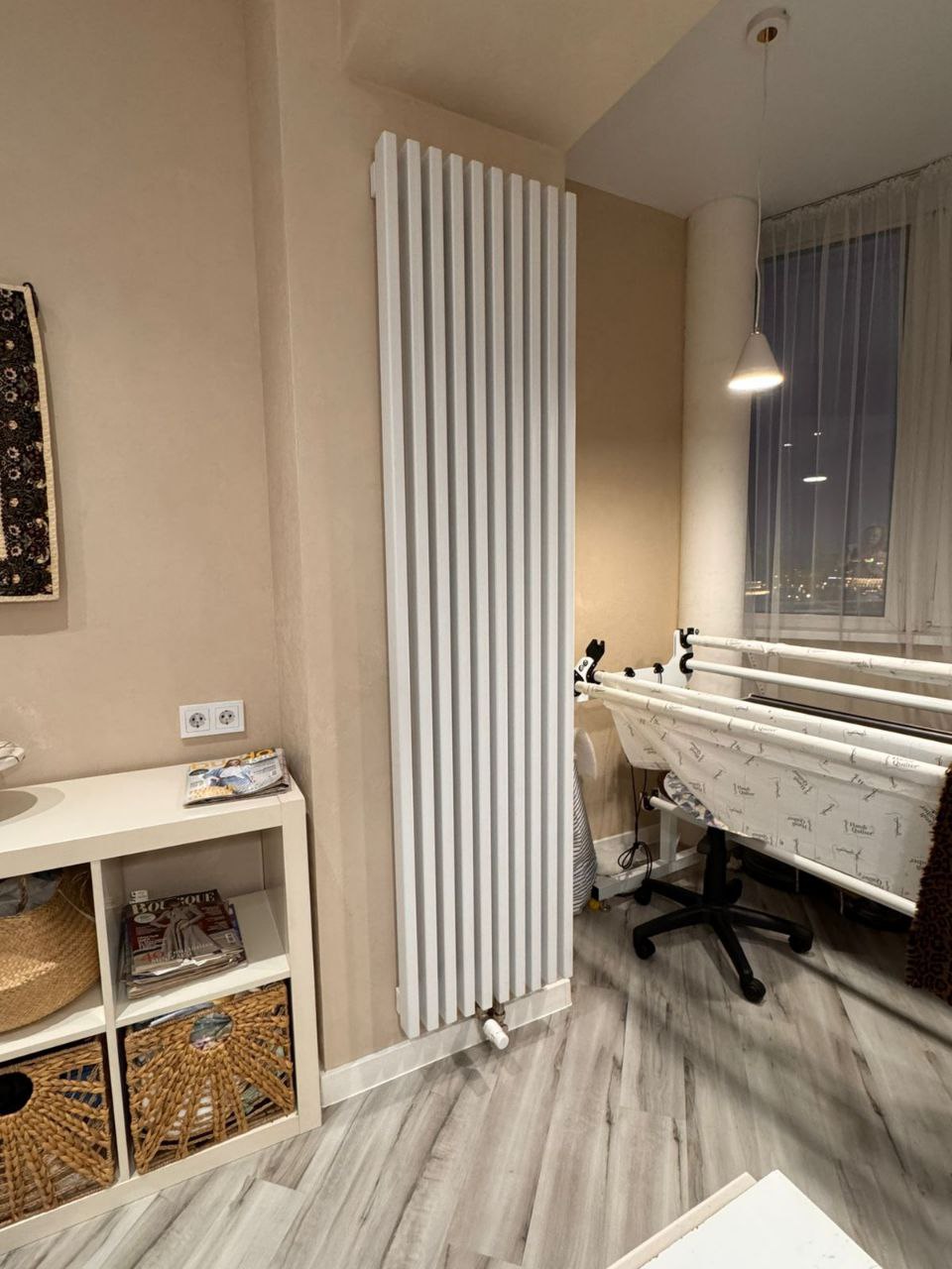 Axxinot Cardea V 1750 в интерьере, Гостиная 20 м², RAL 9016 белый