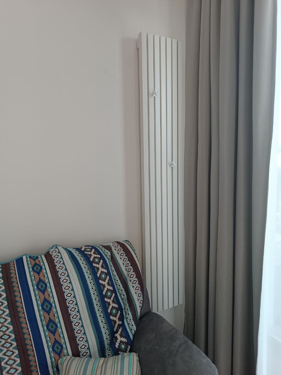 Axxinot Fortalla V 1750 в интерьере, Гостиная 14 м², RAL 9016 белый