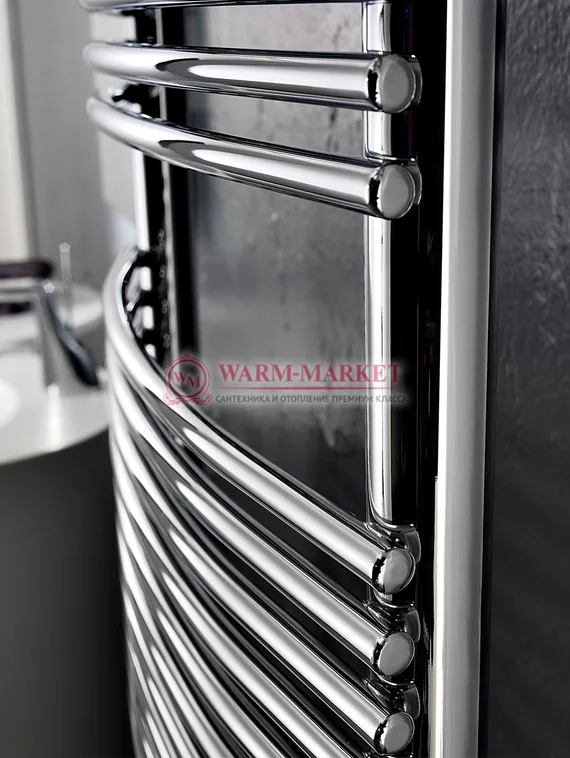 Вертикальный дизайн радиатор Antrax IT BD Bend