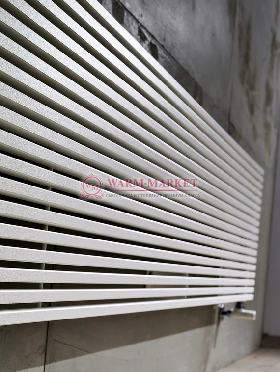 Вертикальный дизайн радиатор Antrax IT Trim