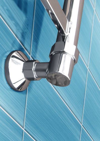 Maxima - водяной полотенцесушитель круглым и квадратным профилем