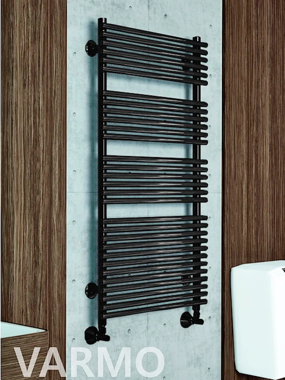 Varmo E - электрический полотенцесушитель черного цвета