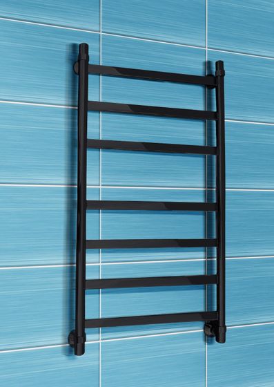 Maxima - полотенцесушитель круглым и квадратным профилем