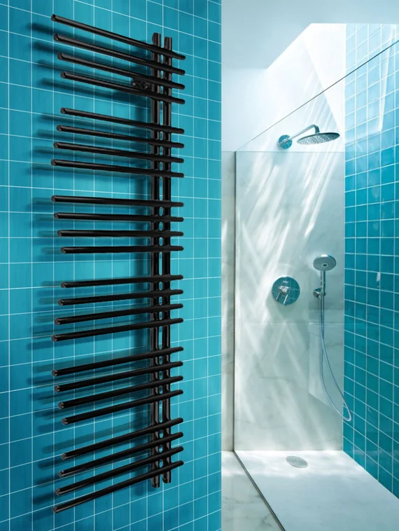 Brigantina L Bronze - бронзовый дизайн полотенцесушитель с перекладинами внахлест черный