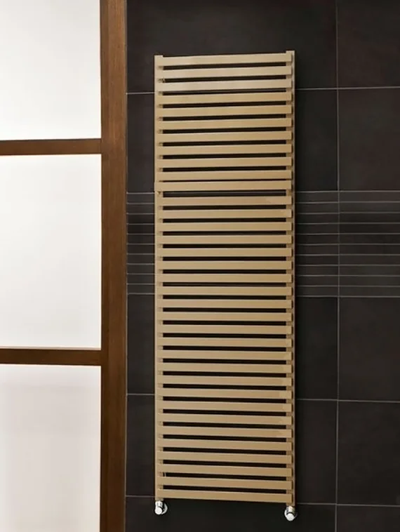 Полотенцесушитель Terma City с выдвинутыми вперед прямоугольными перекладинами