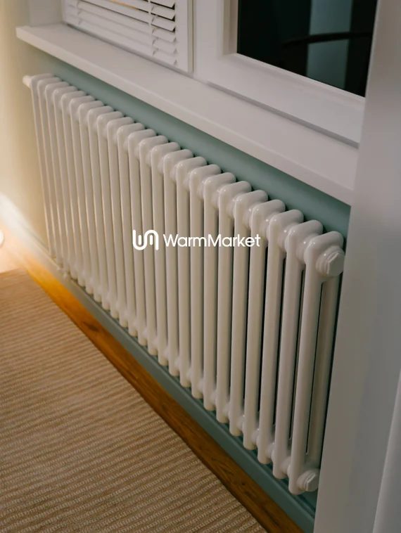 Bareng Softy 2090 - двухтрубный трубчатый радиатор высотой 900 мм, нижнее подключение с термостатикой