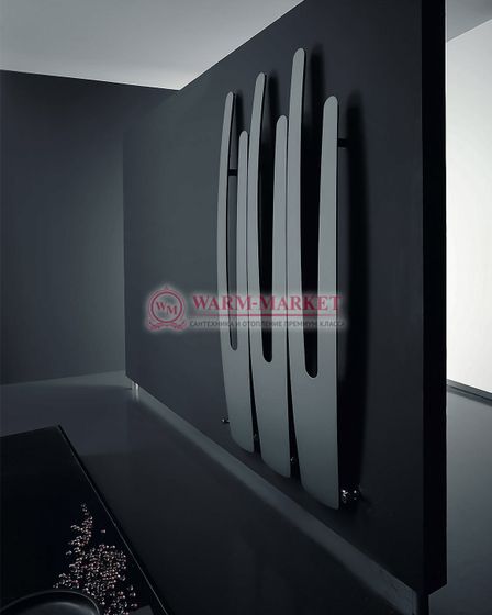 Вертикальный дизайн радиатор Antrax IT Vu