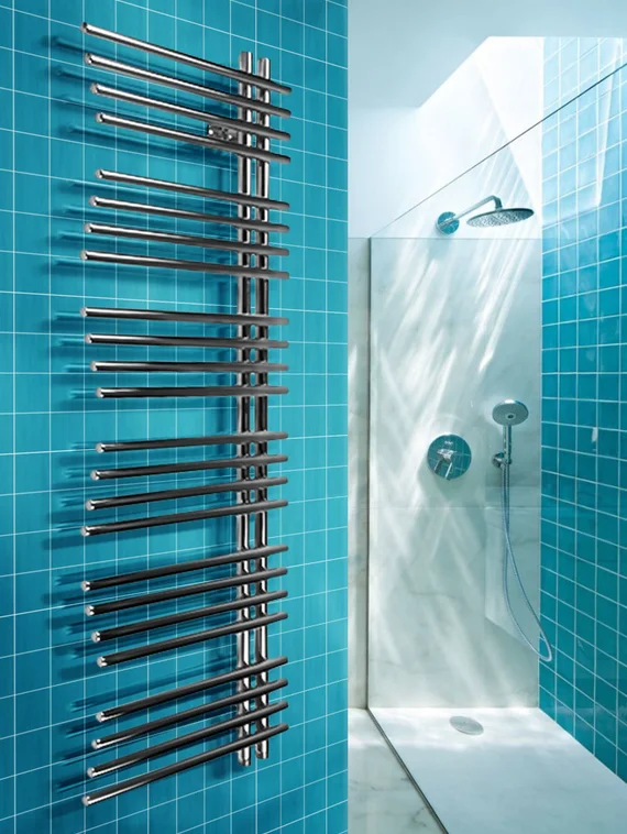 Brigantina L - дизайн полотенцесушитель хром