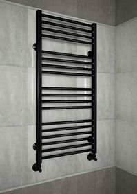 Sicilia Black - черный полотенцесушитель с квадратными вертикалями.
