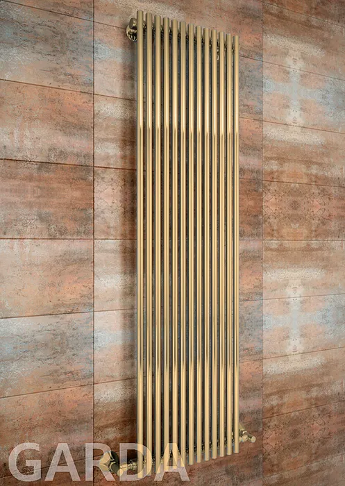 Garda Bronze - бронзовый дизайн радиатор с прямоугольными вертикалями. | Фото 1