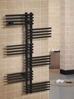 Brigantina R Black - черный дизайн полотенцесушитель с перекладинами внахлест