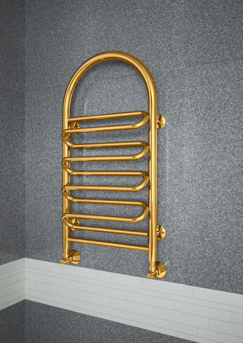 Liana Gold - золотой полотенцесушитель с полукруглой аркой | Фото 1