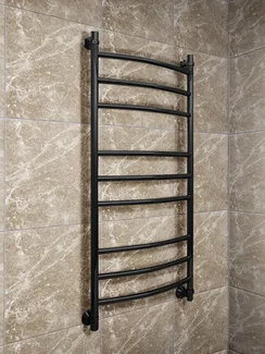 Galant Black - черный  водяной полотенцесушитель со слегка выгнутыми перекладинами