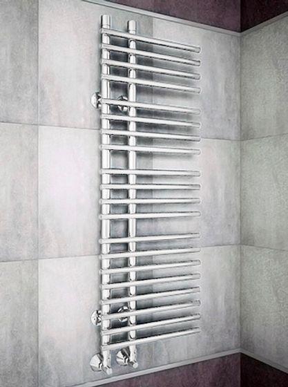 Astra White - белый полотенцесушитель с перекладинами внахлест.