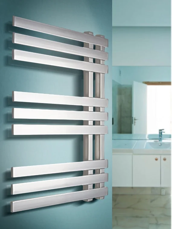 Vega - дизайн полотенцесушитель оригинальной формы с квадратным профилем белого цвета