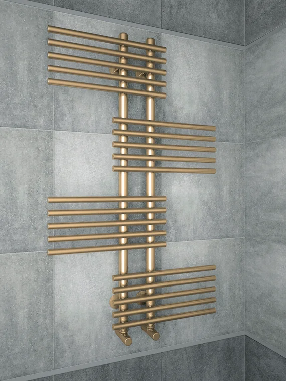 Europa - оригинальный водяной дизайн полотенцесушитель под бронзу.