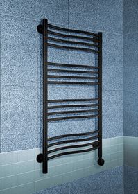 Fluid Black E - черный электрический полотенцесушитель слегка изогнутой формы