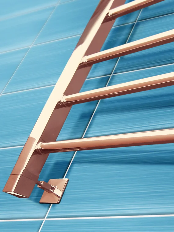 Classic S - узкий полотенцесушитель шириной 300 мм. бронза