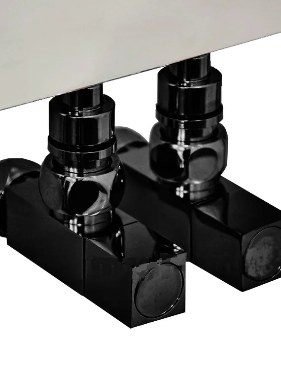 Вентиль квадратный регулировочный прямой белого цвета.