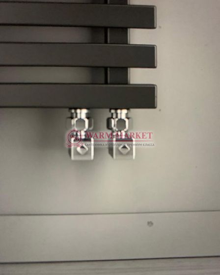 Вертикальный дизайн радиатор Broner Moot