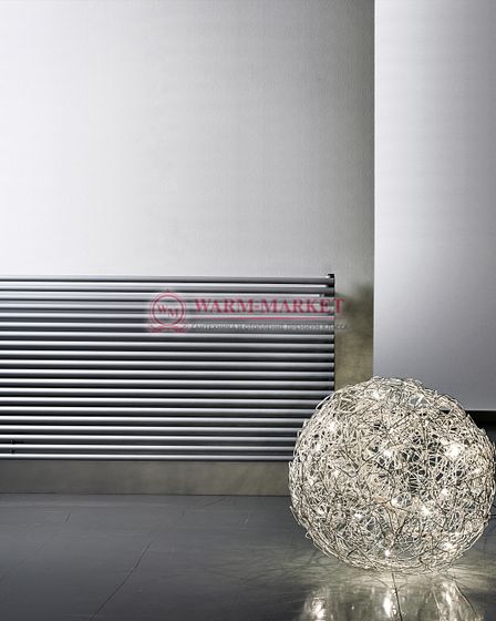 Вертикальный дизайн радиатор Antrax IT AV 25 s/d