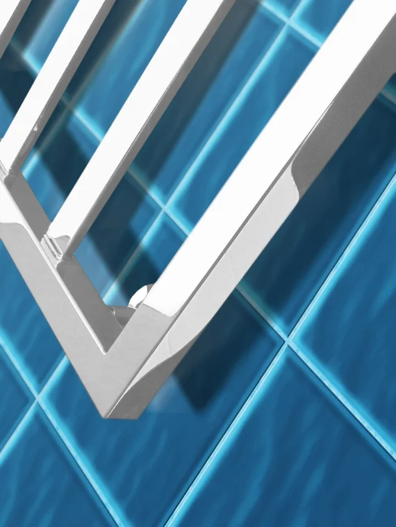 Bergamo - дизайн полотенцесушитель с квадратным профилем