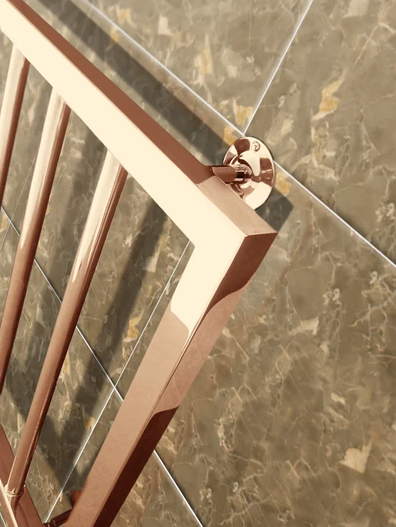 Corsa - дизайн полотенцесушитель с квадратными и круглыми формами