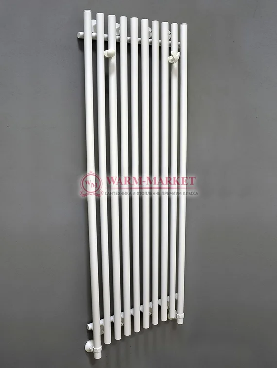 Tune - водяной дизайн-полотенцесушитель из нержавеющей стали