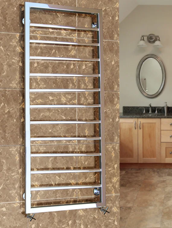 Corsa -  электрический дизайн полотенцесушитель с квадратными и круглыми формами