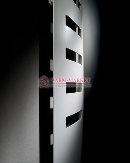 Вертикальный дизайн радиатор Ridea Extro E