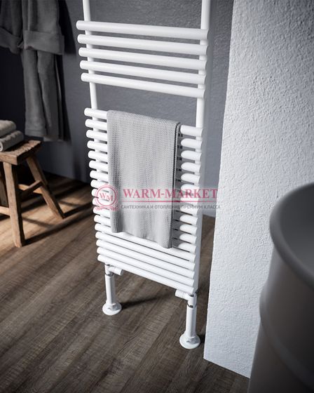 Вертикальный дизайн радиатор Antrax IT BD 25 s/d