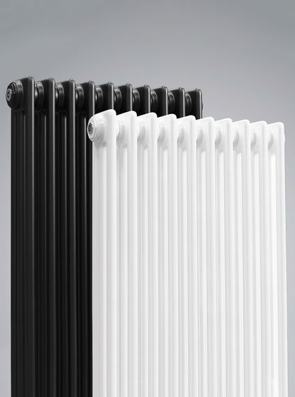 Royal Thermo Insignia 3030 - трехтрубный трубчатый радиатор высотой 300 мм, боковое подключение