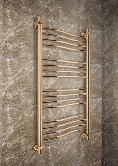 Fluid - водяной полотенцесушитель слегка изогнутой формы цвета бронза