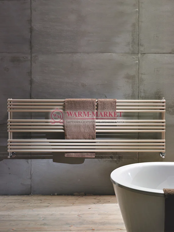 Горизонтальный дизайн радиатор Antrax IT Bdo 25