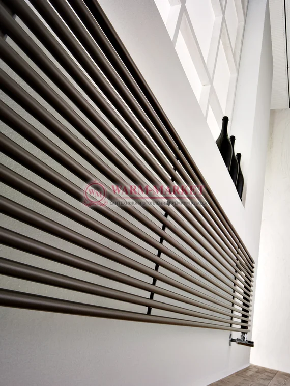 Вертикальный дизайн радиатор Antrax IT AV 13 s/d