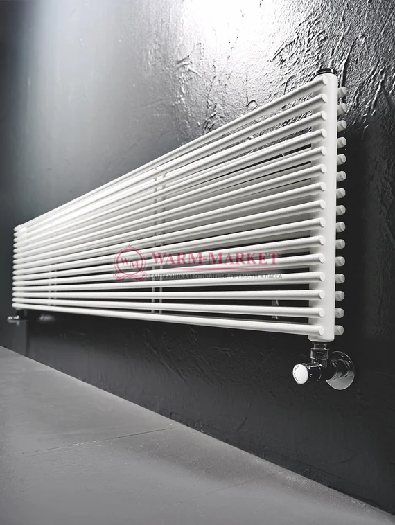 Вертикальный дизайн радиатор Antrax IT AV 13 s/d