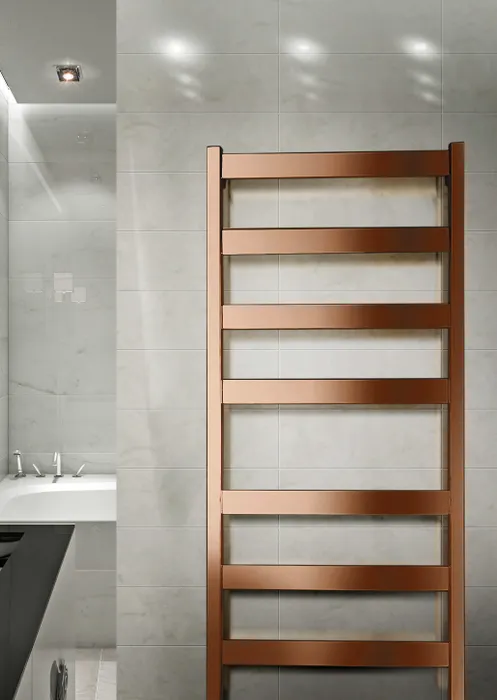 Brezza G Bronze - бронзовый дизайн полотенцесушитель c широким прямоугольным профилем | Фото