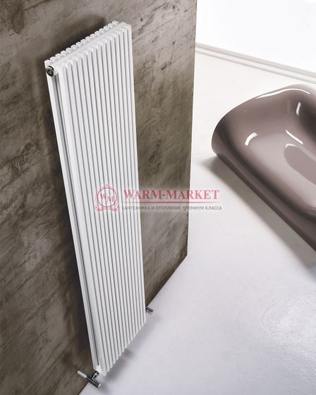 Вертикальный дизайн радиатор Antrax IT Trim