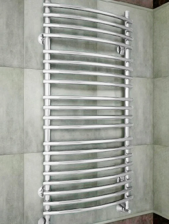 Mario White - белый полотенцесушитель выгнутый вперед.