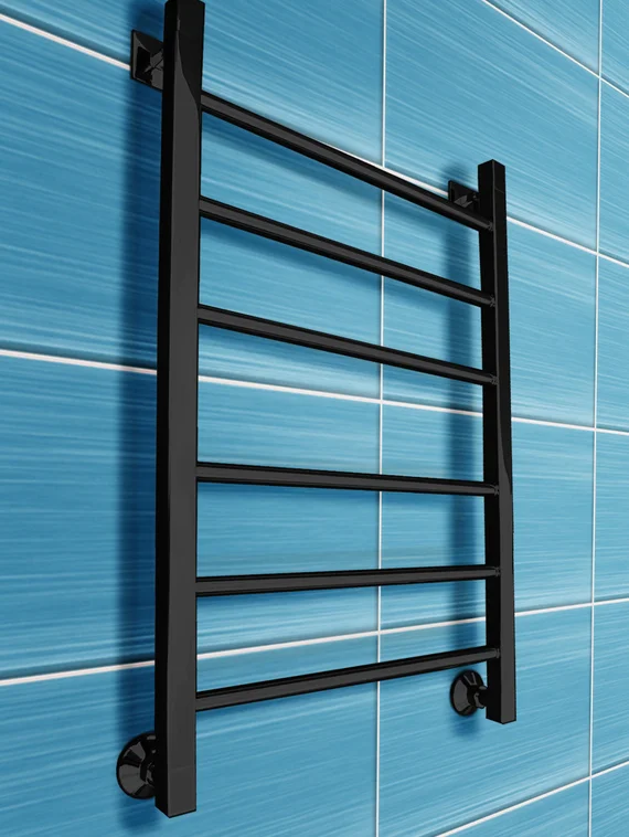 Classic - водяной полотенцесушитель с квадратными вертикалями черный