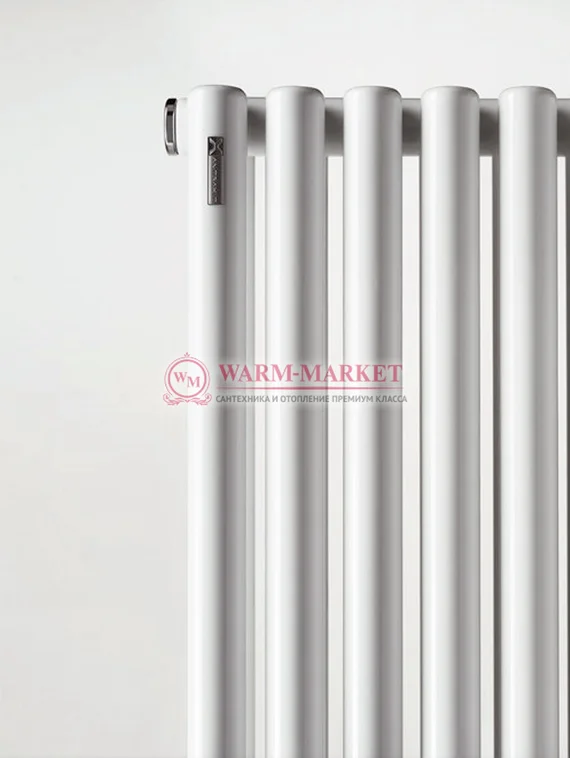 Вертикальный дизайн радиатор Antrax IT AV 13 s/d