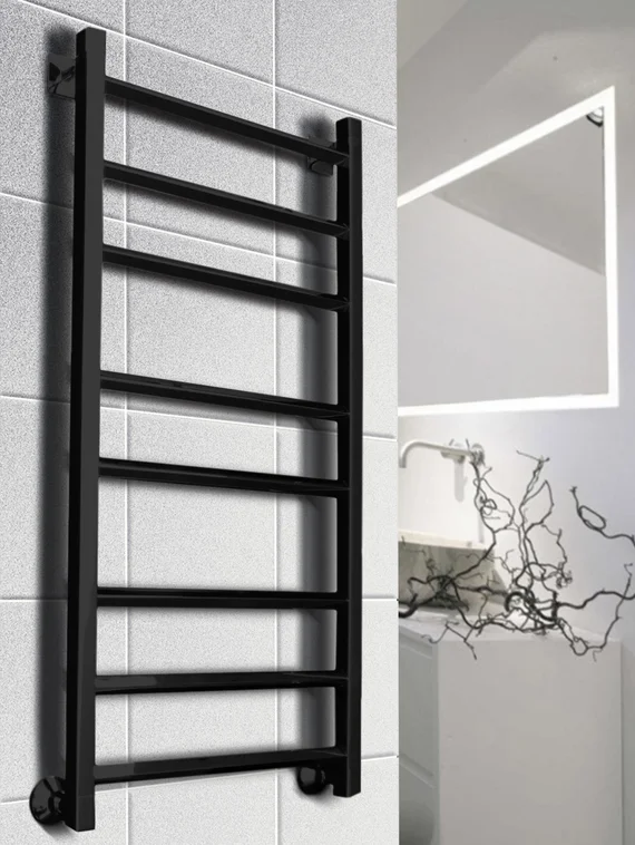 Sorento - водяной полотенцесушитель c перекладинами оригинальной формы