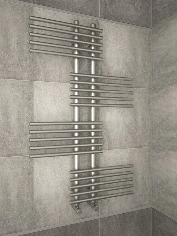 Europa E-cтильный электрический дизайн-полотенцесушитель цвета хром.