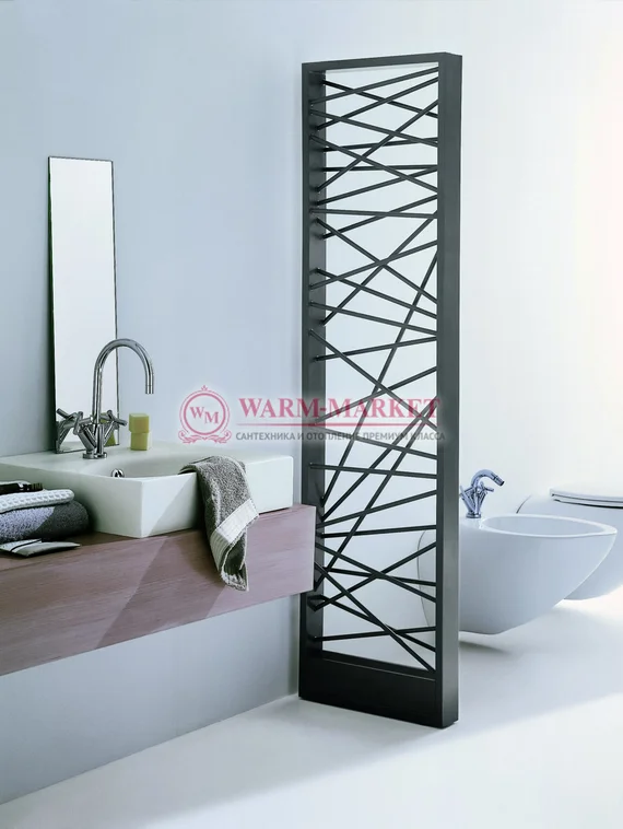 Cosmo - вертикальный дизайнерский полотенцесушитель из нержавеющей стали