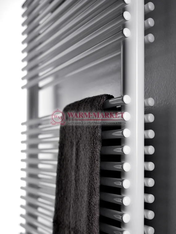 Вертикальный дизайн радиатор Antrax IT BD 13 s/d