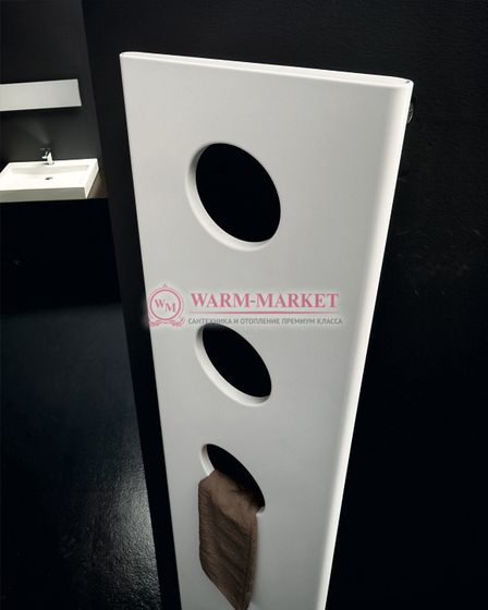 Вертикальный дизайн радиатор Antrax IT Treo