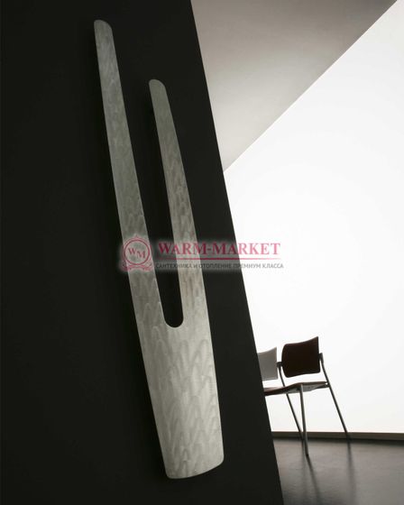 Вертикальный дизайн радиатор Antrax IT Vu