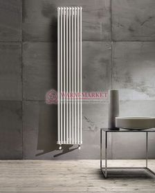 Вертикальный дизайн радиатор Antrax IT AV 25 s/d