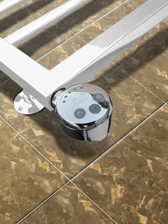 Corsa -  электрический дизайн полотенцесушитель с квадратными и круглыми формами